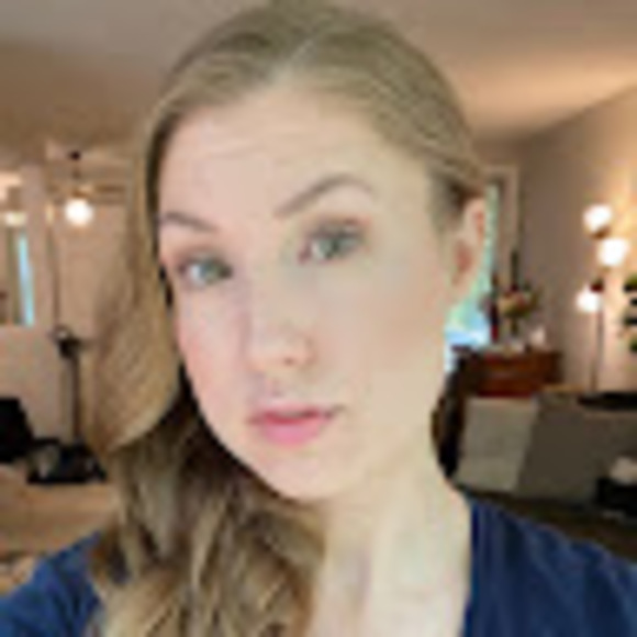 Meet your Posher, Claire - Picture 1 of 1